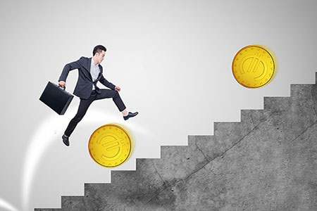 期货钢价回落怎么走(钢铁期货涨价)